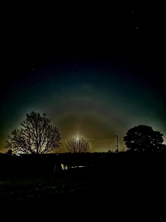 Orchard Luxe Glamping Pod Dungannon Exterior foto